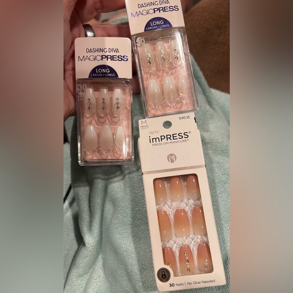 Impress & Dashing Diva Nails